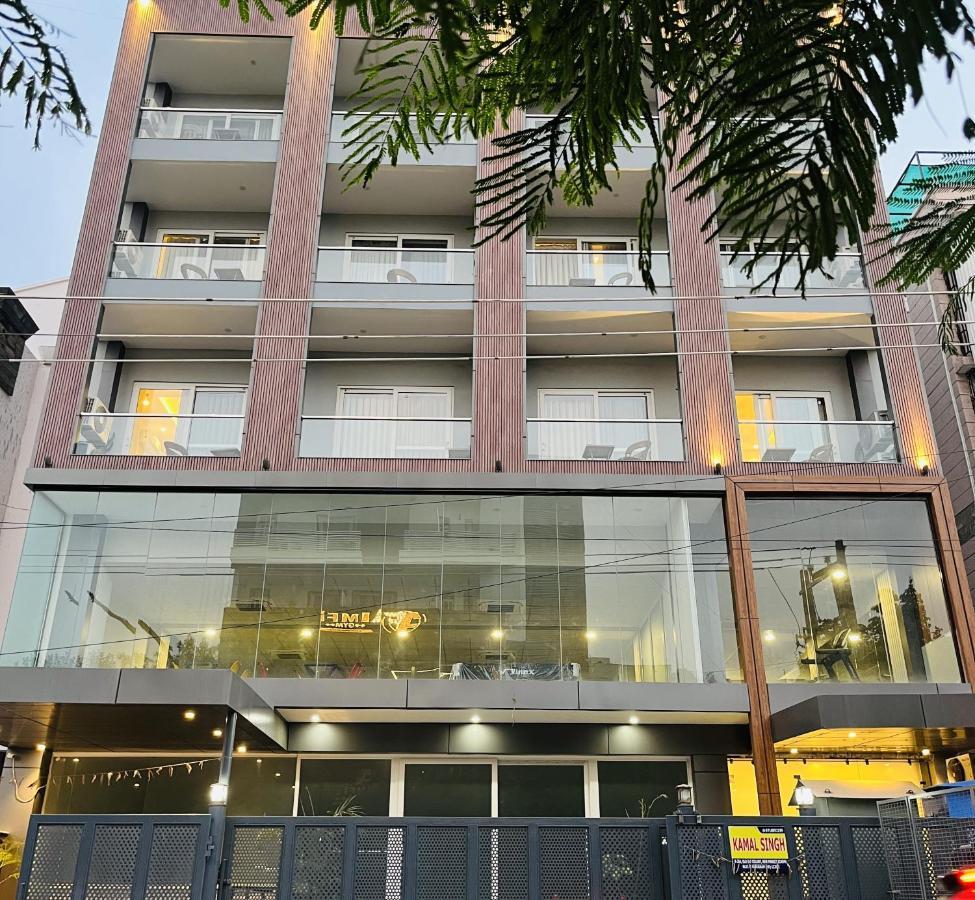 Zen Suites Gurgaon - Luxe Stays Collection Buitenkant foto