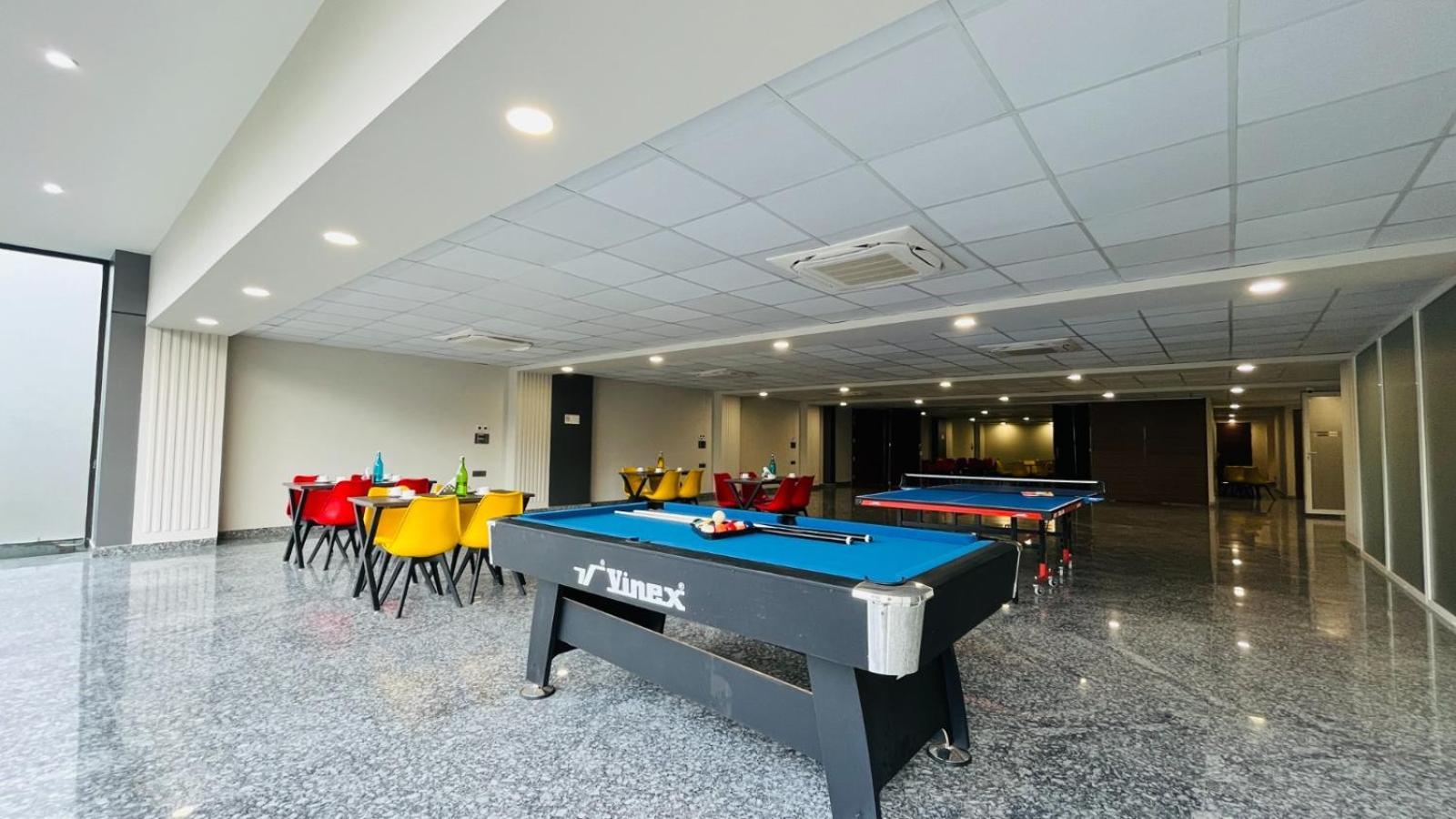 Zen Suites Gurgaon - Luxe Stays Collection Buitenkant foto